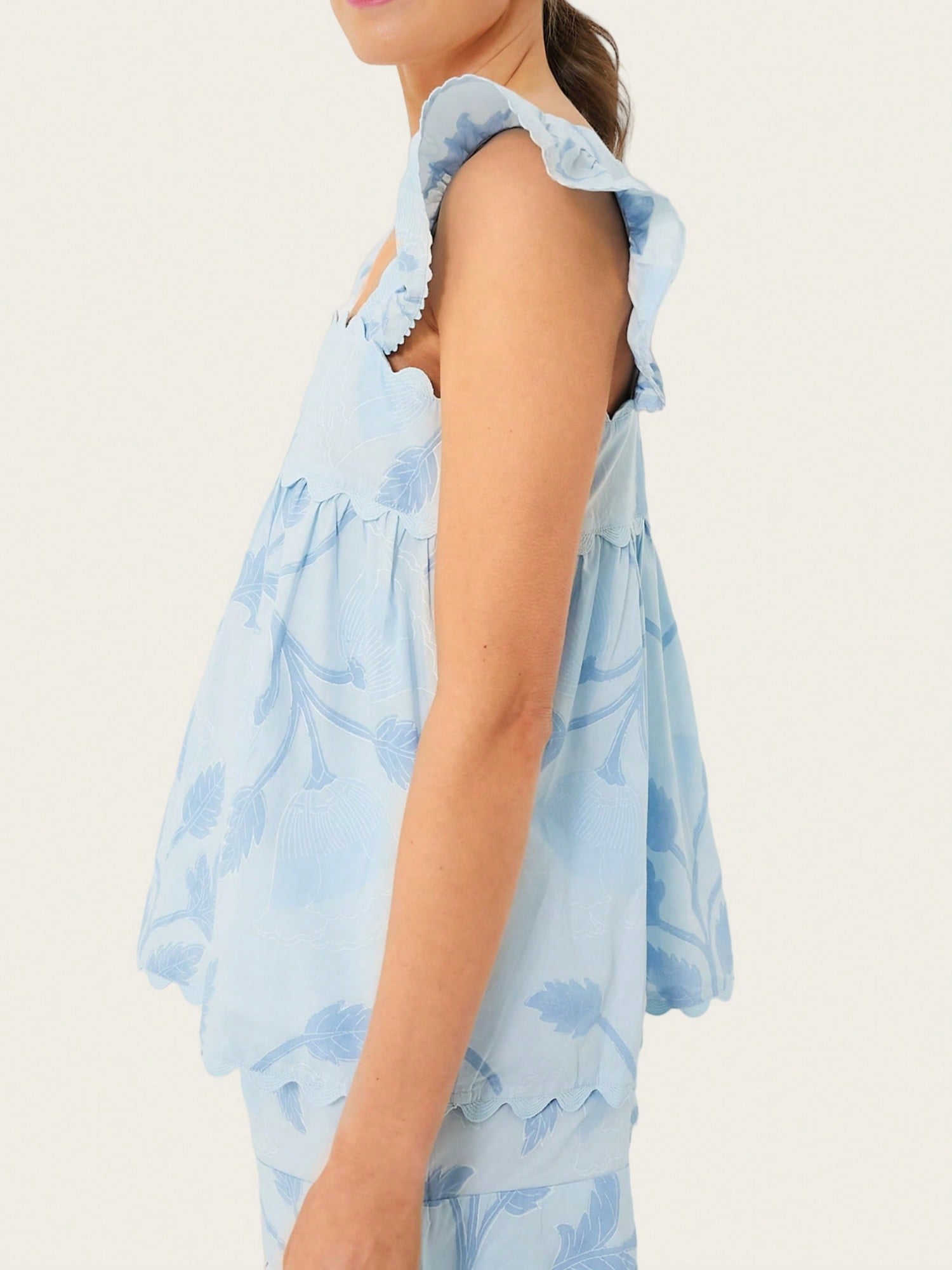 Womens Square Neck Open Back Fly Sleeve Pajamas and Shorts Womens Square Neck Open Back Fly Sleeve Pajamas and Shorts